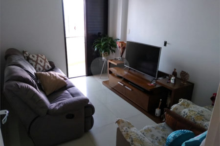 Apartamento à venda com 3 quartos, sendo 1 suíte,  em Vila Vitória, Mogi das Cruzes, SP