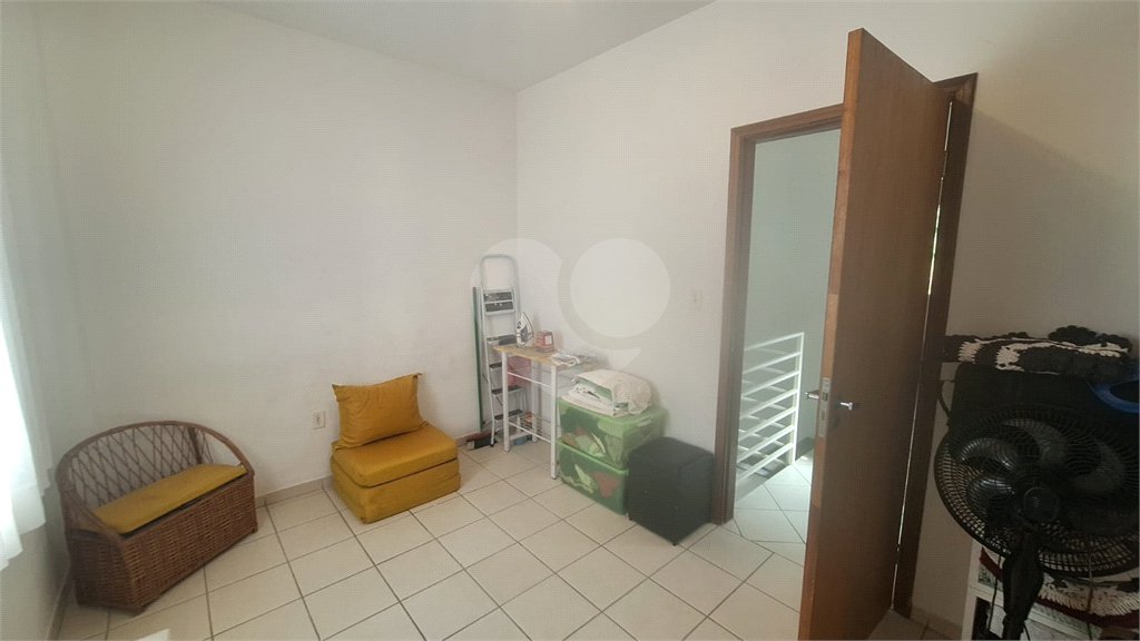 Casa à venda com 2 quartos no condomínio Karolyne, Votorantim - SP