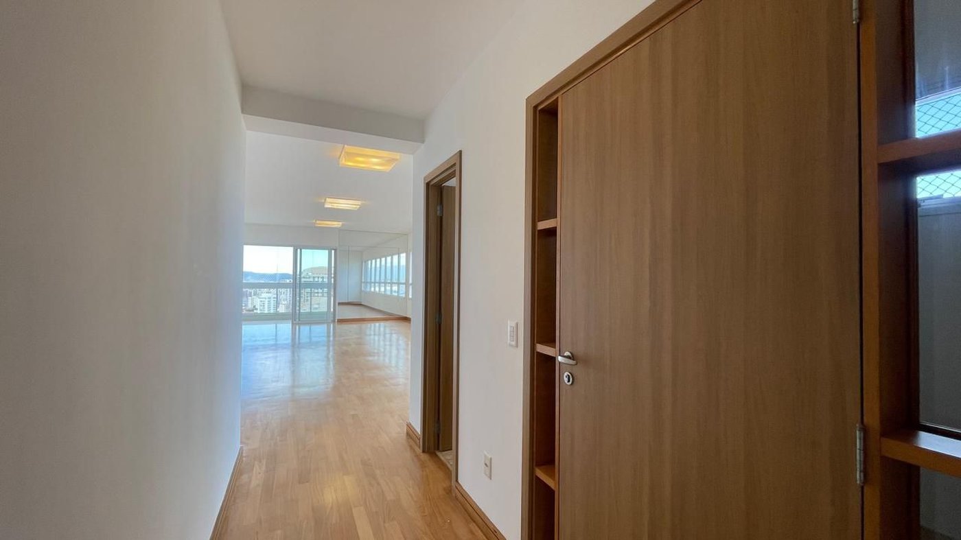 Apartamento com 4 dormitórios à venda, 274 m² por R$ 4.690.000,00 - Boqueirão - Santos/SP