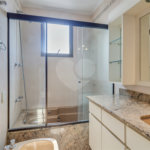 Apartamento à venda com 2 quartos, sendo 1 suíte, em Campo Belo, São Paulo, SP