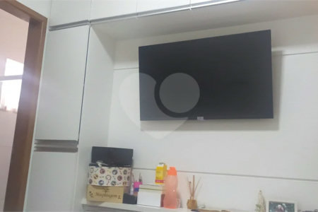 Casa à venda com 2 suítes no condomínio Residencial Veneza, São Paulo - SP
