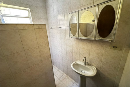 Sobrado à venda com 4 quartos, sendo 1 suíte, em Vila Amorim, Suzano, SP
