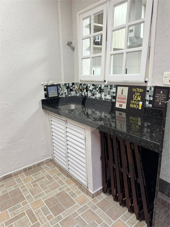 Casa à venda com 3 quartos, sendo 1 suíte, no condomínio Vilage Palmas, São Paulo - SP