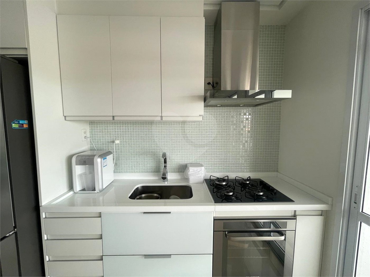 Apartamento à venda com 3 quartos, sendo 1 suíte,  em Vila Suissa, Mogi das Cruzes, SP