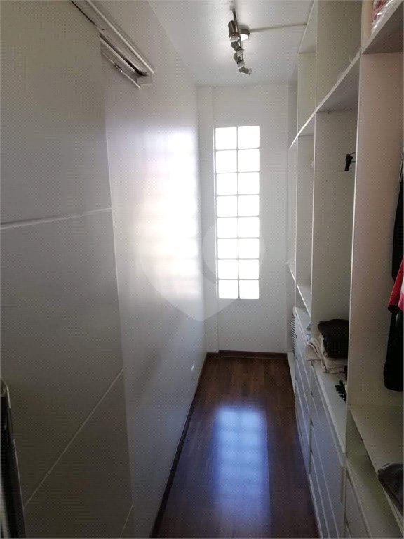 Sobrado à venda com 3 quartos, sendo 1 suíte, em Tremembé, São Paulo, SP