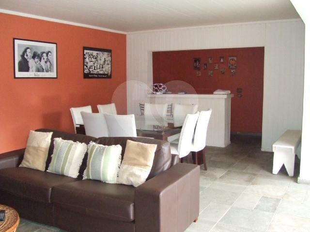 Casa Térrea à venda com 3 suítes em Jardim Petrópolis, São Paulo, SP
