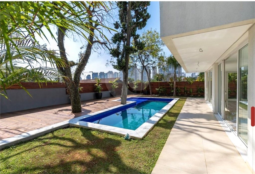 Casa à venda com 4 suítes no condomínio Porto Fino, São Paulo - SP