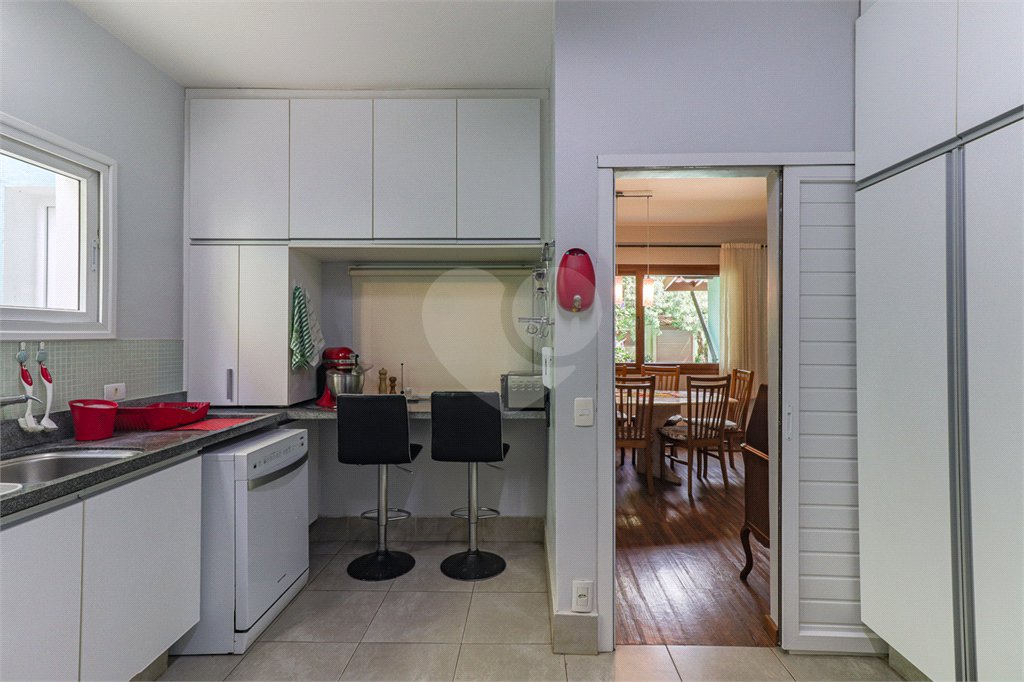 Casa Térrea à venda com 3 quartos, sendo 1 suíte, em Jardim Petrópolis, São Paulo, SP