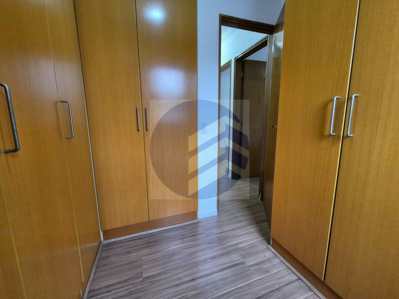 Apartamento à venda com 3 quartos, 1 banheiro e 1 vaga próximo à USP