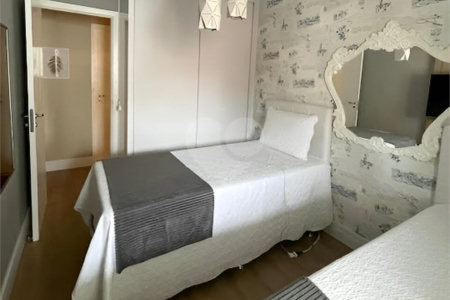 Apartamento à venda com 3 quartos, sendo 1 suíte, em São Bento, Cabo Frio, RJ