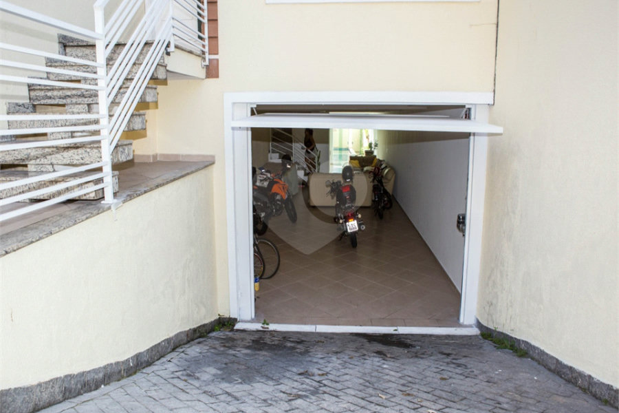 Sobrado à venda com 3 suítes em Santana, São Paulo, SP