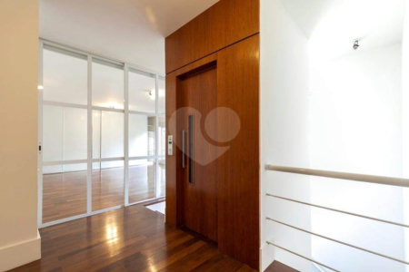 Casa à venda com 4 suítes no condomínio L`exclusive, São Paulo - SP