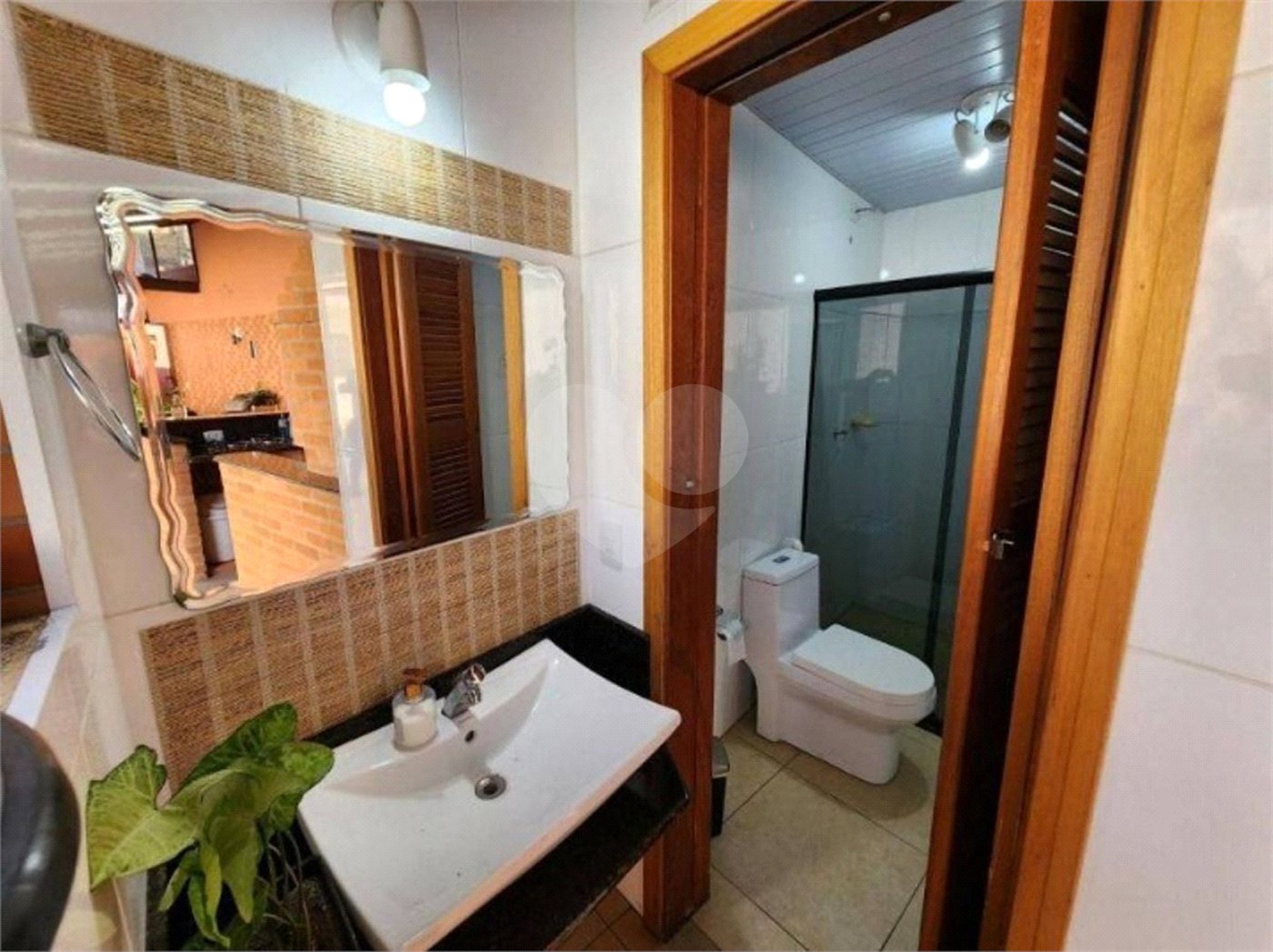 Casa à venda com 3 quartos, sendo 1 suíte, no Centro, Vinhedo, SP