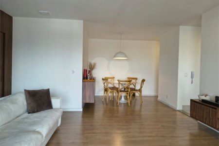 Apartamento à venda com 2 quartos, sendo 1 suíte,  em Jardim Caravelas, São Paulo, SP