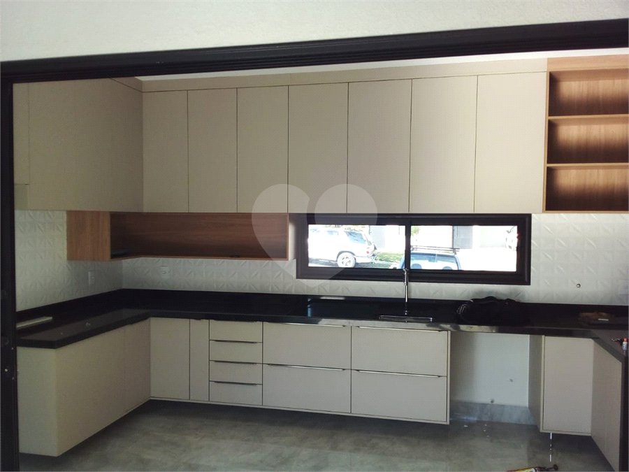 Casa à venda com 3 suítes no condomínio Residencial Milano, Indaiatuba - SP