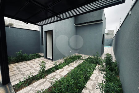 Casa à venda com 3 quartos, sendo 1 suíte, em Parque Itapê, Itapetininga, SP