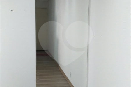 Apartamento à venda com 3 quartos, sendo 1 suíte,  em Vila Caraguatá, São Paulo, SP