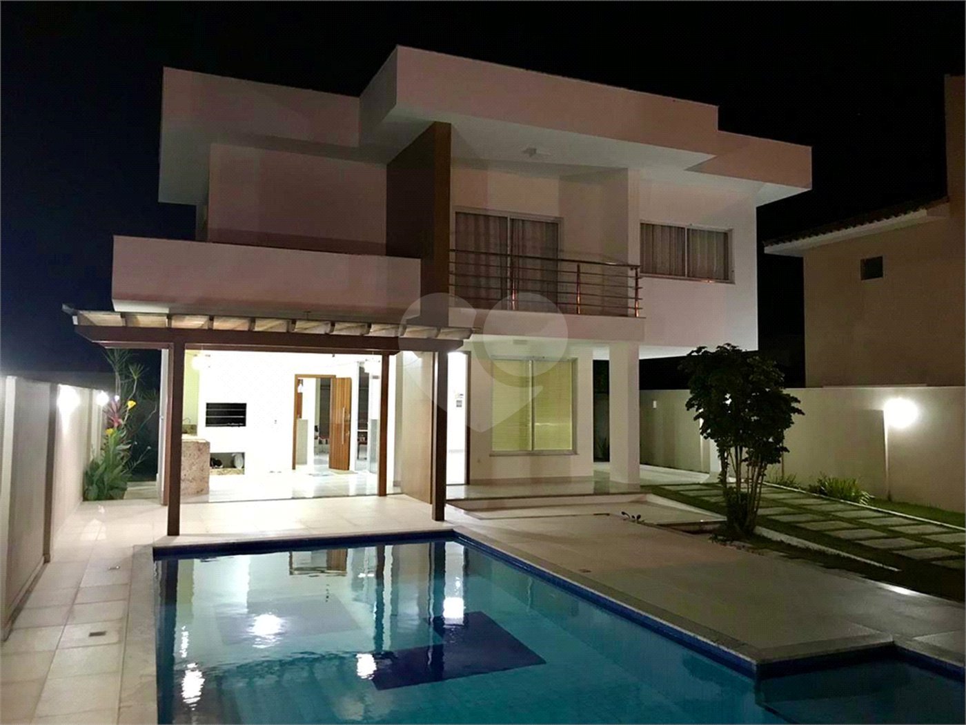 Casa à venda com 3 quartos, sendo 1 suíte, em Outerio da Glória, Porto Seguro, BA