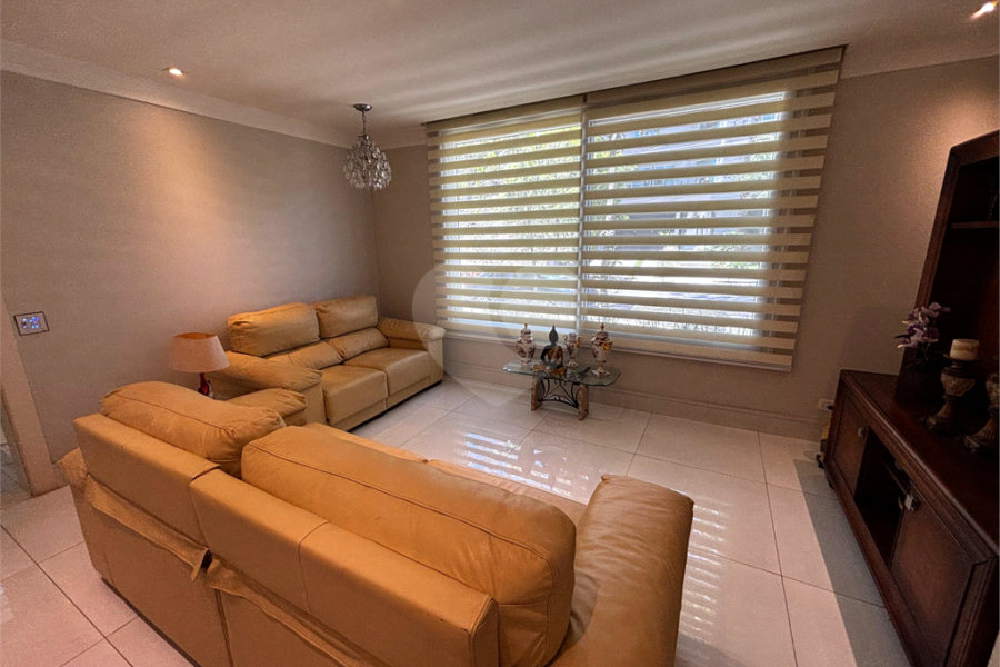 Casa à venda com 4 quartos, sendo 3 suítes, no condomínio Reserva Nova Cantareira, São Paulo - SP