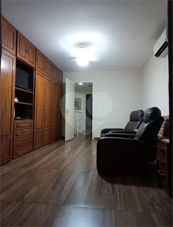 Sobrado à venda com 2 quartos em Jardim Santa Emília, São Paulo, SP