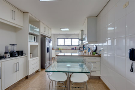 Apartamento à venda com 4 suítes em Alto da Boa Vista, São Paulo, SP