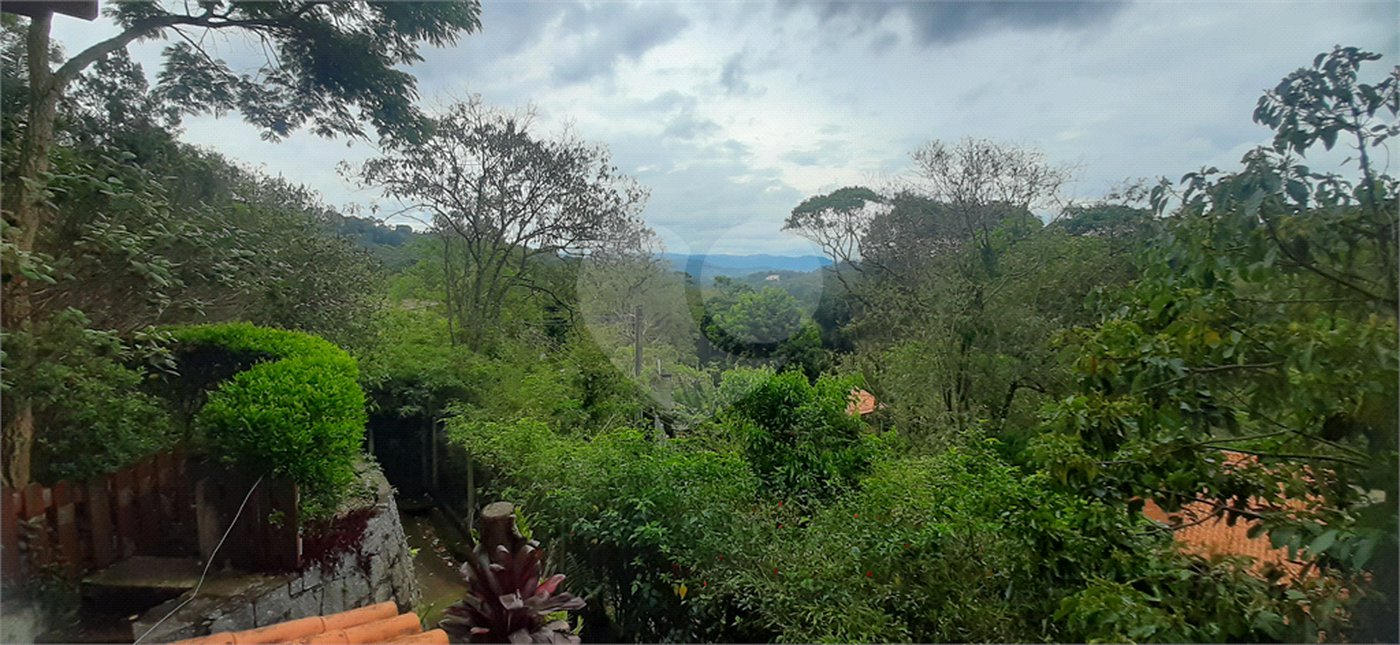 Casa Térrea à venda com 4 quartos, sendo 2 suítes, em Serra da Cantareira, Mairiporã, SP