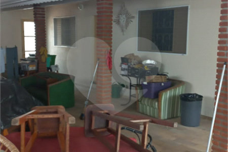 Casa à venda ou para alugar com 5 quartos, sendo 1 suíte,  em Vila Oliveira, Mogi das Cruzes, SP