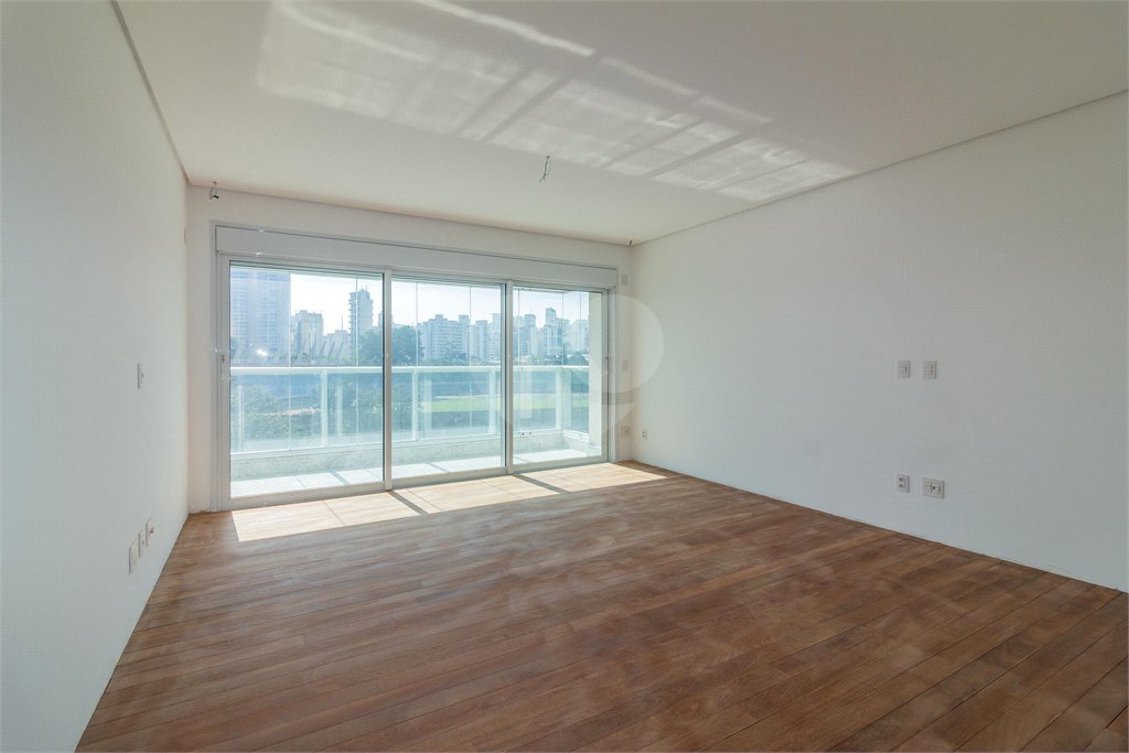 Apartamento à venda com 4 suítes em Ibirapuera, São Paulo, SP