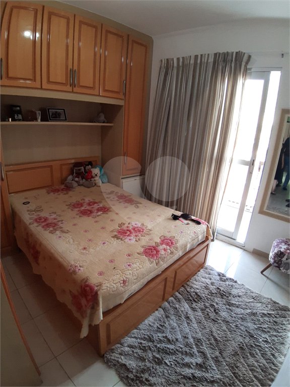 Sobrado à venda com 3 quartos em Parque Casa de Pedra, São Paulo, SP