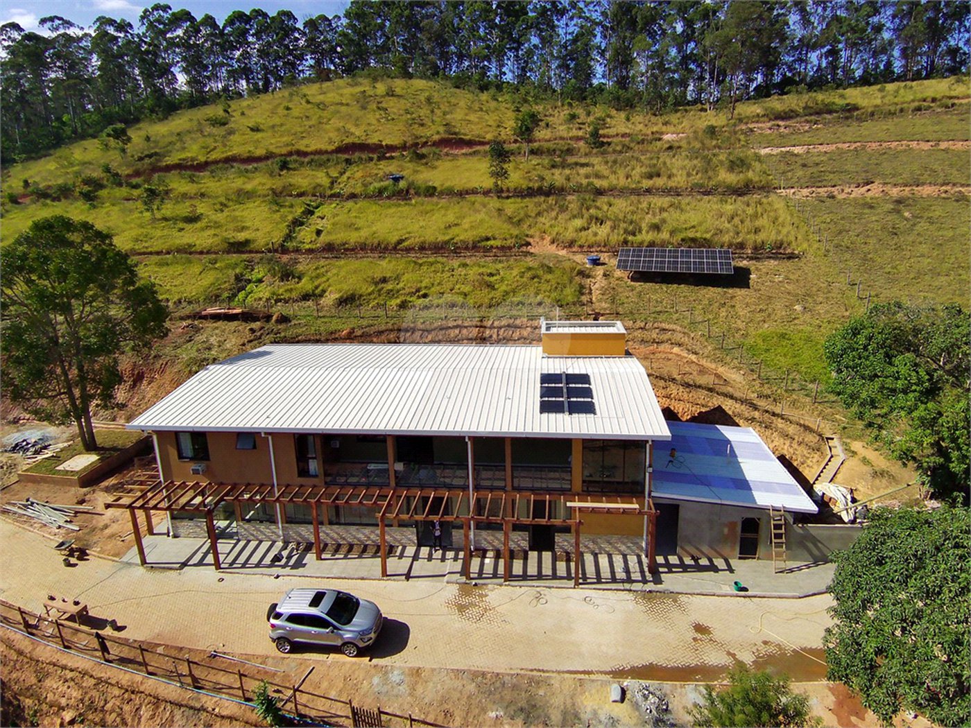 Fazenda à venda com 11 quartos, sendo 8 suítes, em Lavras Novas, Ouro Preto, MG