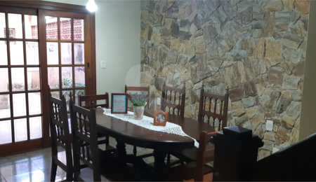 Sobrado à venda com 7 quartos, sendo 2 suítes,  em Jardim Marajoara, São Paulo, SP