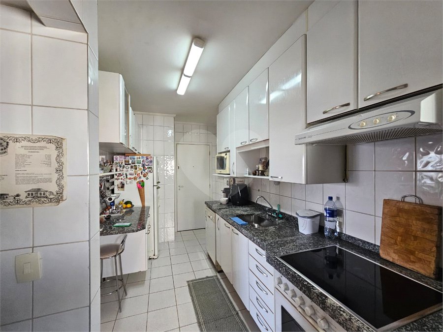 Apartamento à venda com 2 quartos, sendo 1 suíte,  em Chácara Santo Antônio, São Paulo, SP