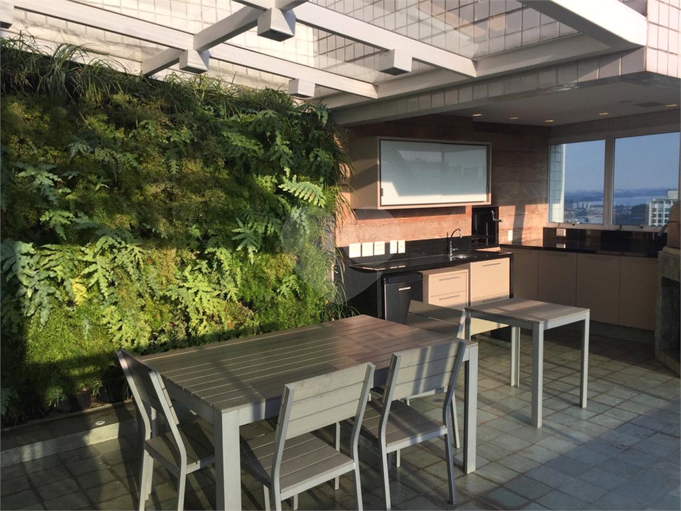 Apartamento à venda ou para alugar com 4 suítes em Jardim Morumbi, São Paulo, SP