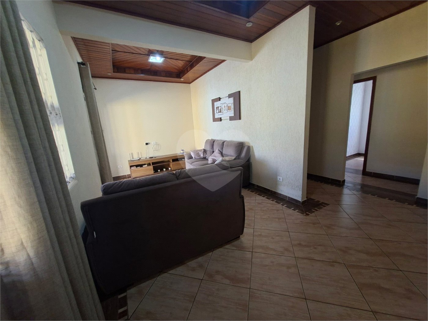Casa à venda com 3 quartos, sendo 1 suíte,  em Tatetú, Alambari, SP