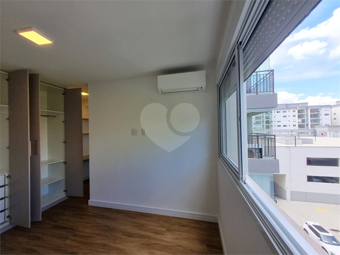 Apartamento à venda com 2 quartos, sendo 1 suíte, em Santo Amaro, São Paulo, SP
