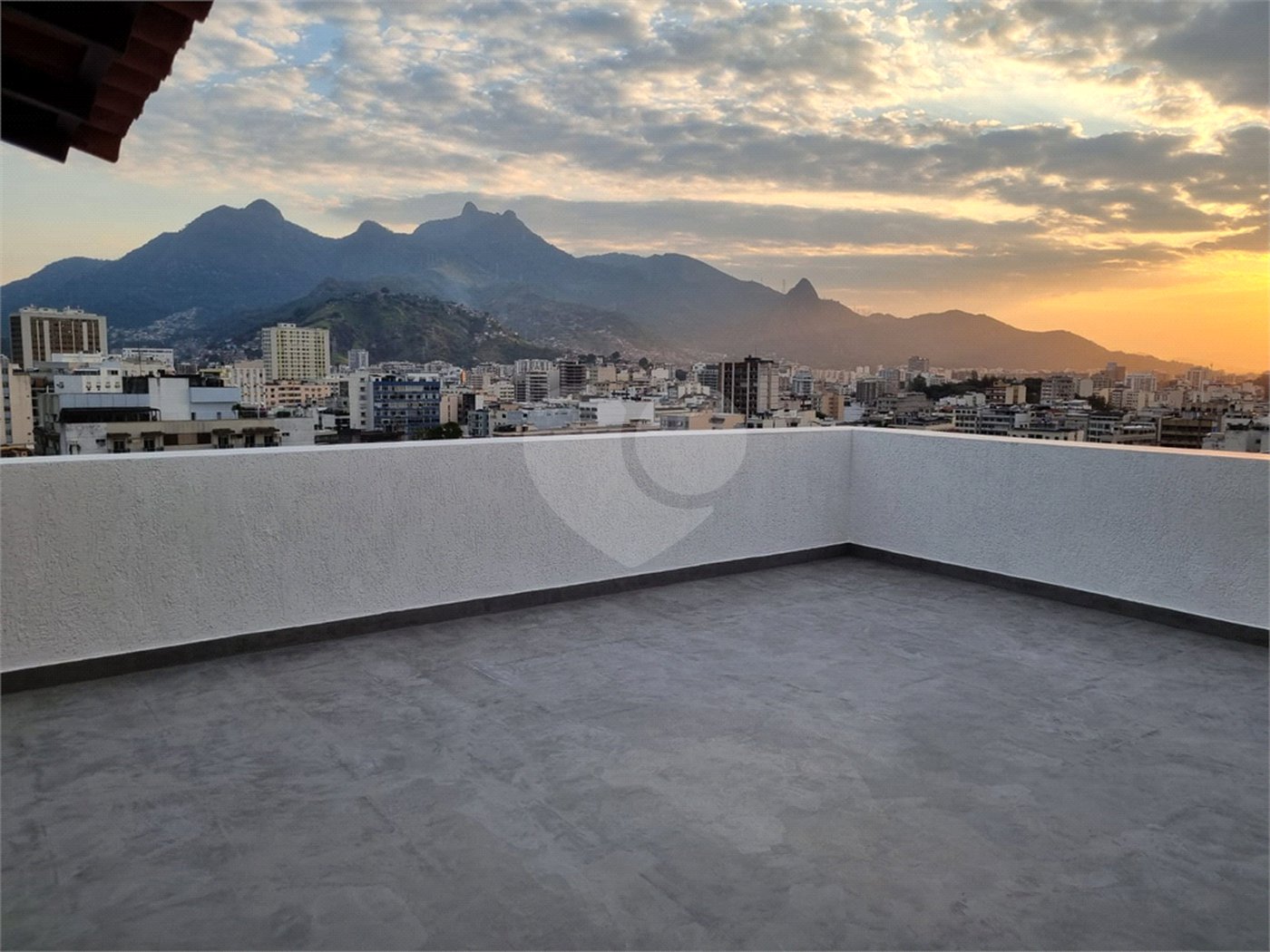Cobertura à venda com 4 quartos, sendo 1 suíte, em Tijuca, Rio de Janeiro, RJ