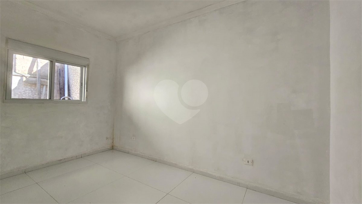 Casa Térrea à venda com 3 quartos, sendo 1 suíte,  em Villa Di Cesar, Mogi das Cruzes, SP