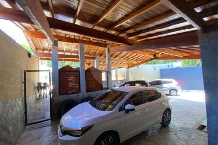 Casa à venda com 4 suítes em Vila Santista, Atibaia, SP