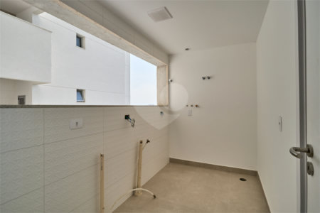 Apartamento à venda com 3 quartos, sendo 1 suíte, em Jardim Marajoara, São Paulo, SP