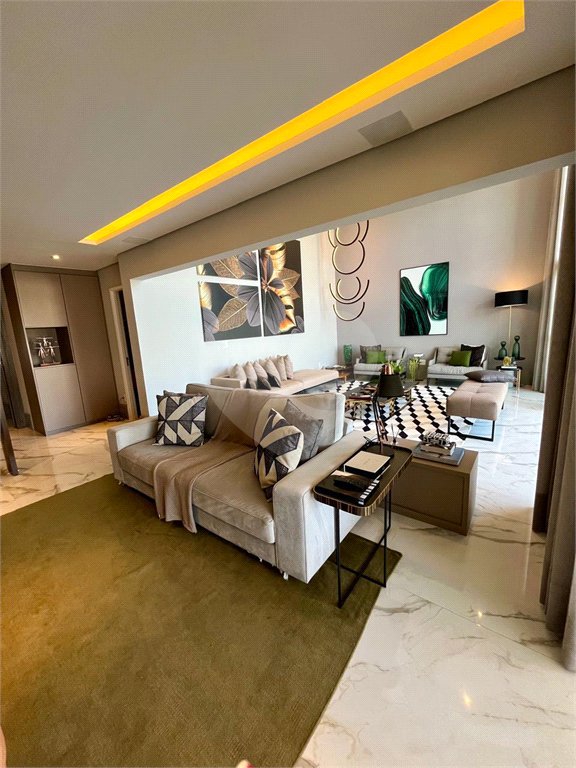 Apartamento à venda com 4 quartos, sendo 3 suítes, em Morumbi, São Paulo, SP