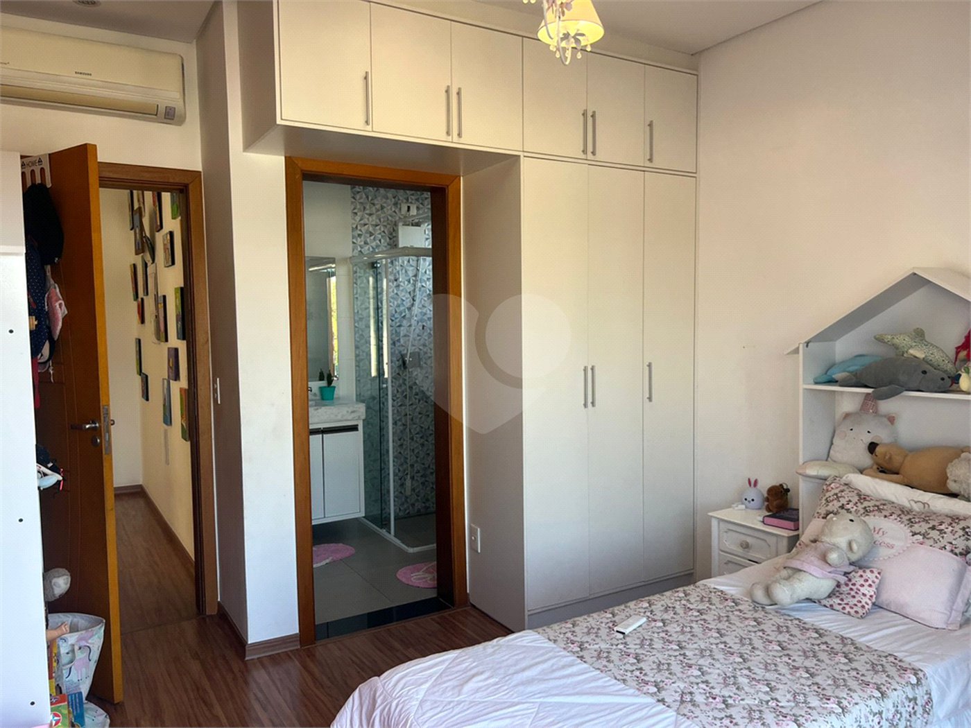 Casa à venda com 4 quartos, sendo 3 suítes, no condomínio Ibiti Reserva, Sorocaba - SP