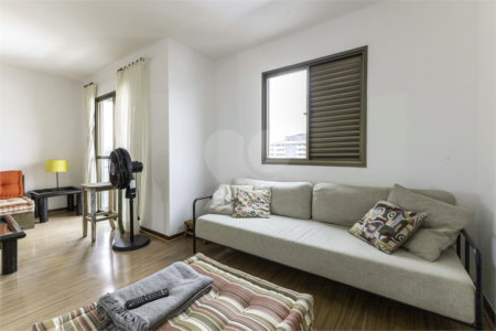 Apartamento à venda com 3 quartos, sendo 1 suíte, em Vila Madalena, São Paulo, SP
