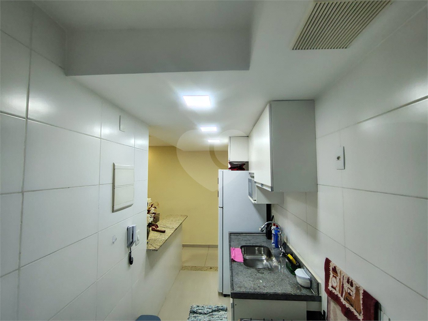 Apartamento à venda com 2 quartos, sendo 1 suíte, em Campo Grande, Rio de Janeiro, RJ