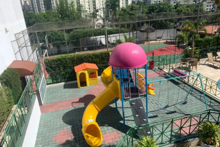 Casa à venda com 3 quartos, sendo 1 suíte, no condomínio Greenland, São Paulo - SP