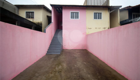 Casa à venda com 2 quartos em Reneville, Mairinque, SP