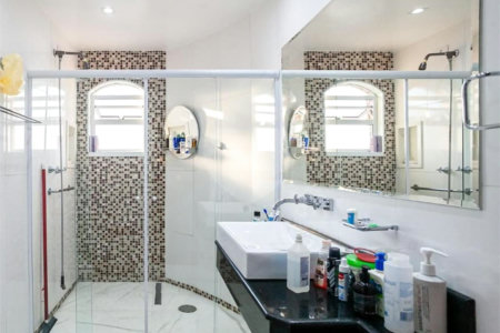 Casa à venda com 3 quartos, sendo 1 suíte, em Parque das Nações, Santo André, SP