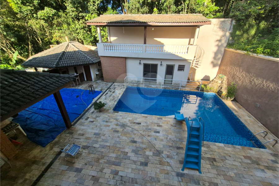 Casa à venda com 4 suítes no condomínio Alpes da Cantareira, Mairiporã - SP