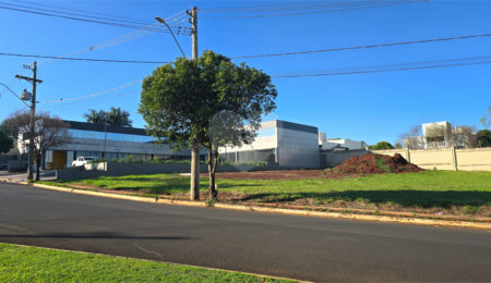 Terreno à venda em Jardim São Camilo, Araraquara, SP