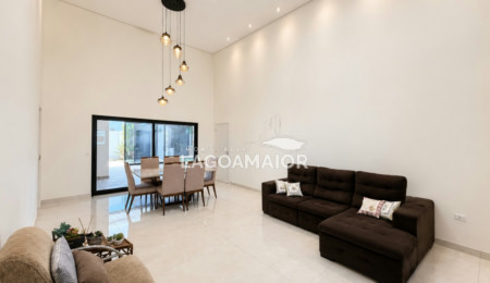 Casa à venda com 3 quartos, sendo 3 suítes, no condomínio Residencial Costa Leste, Três Lagoas - MS