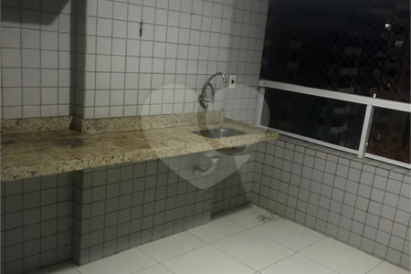 Apartamento à venda com 2 suítes em Ocian, Praia Grande, SP